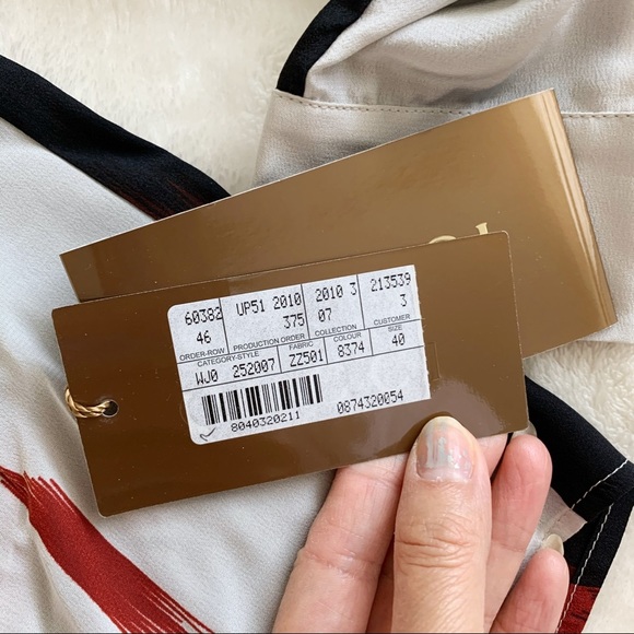 NWT Authentic Gucci Signature Prints Button Down Silk Shirt​ 40 Unique Elegant - Picture 11 of 12